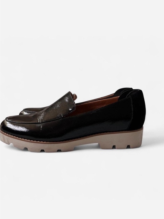 Vionic Shoes - Vionic Black Patent Loafers with Taupe Lug Sole